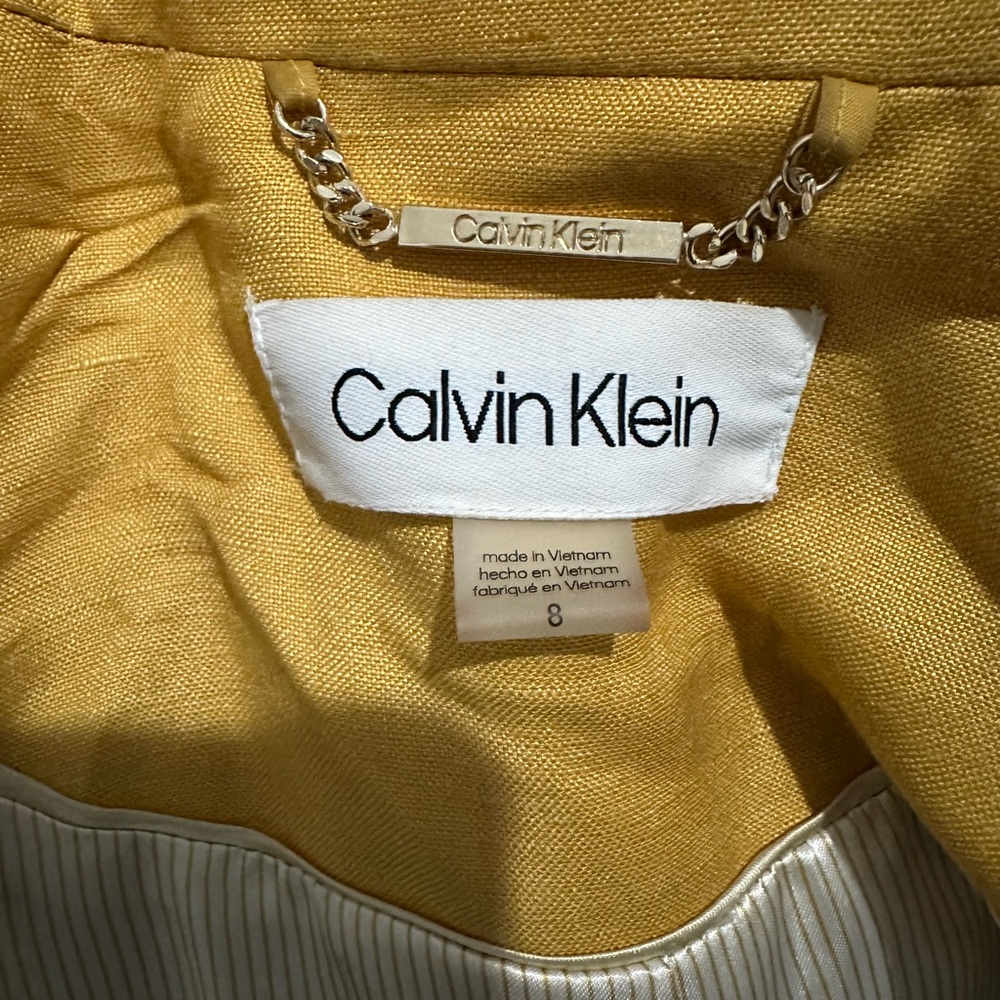 Size 8 Calvin Klein Gold Blazer - Picture 3 of 4